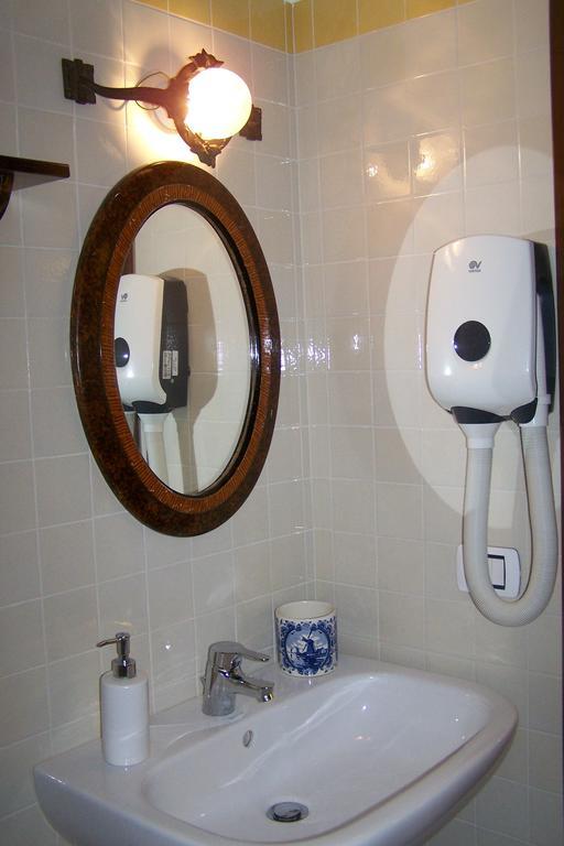 B&B Torre Lara Belgirate Chambre photo